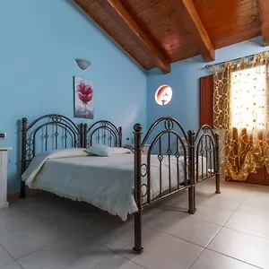 Pensión La Capinera, San Vito (Sardinia)